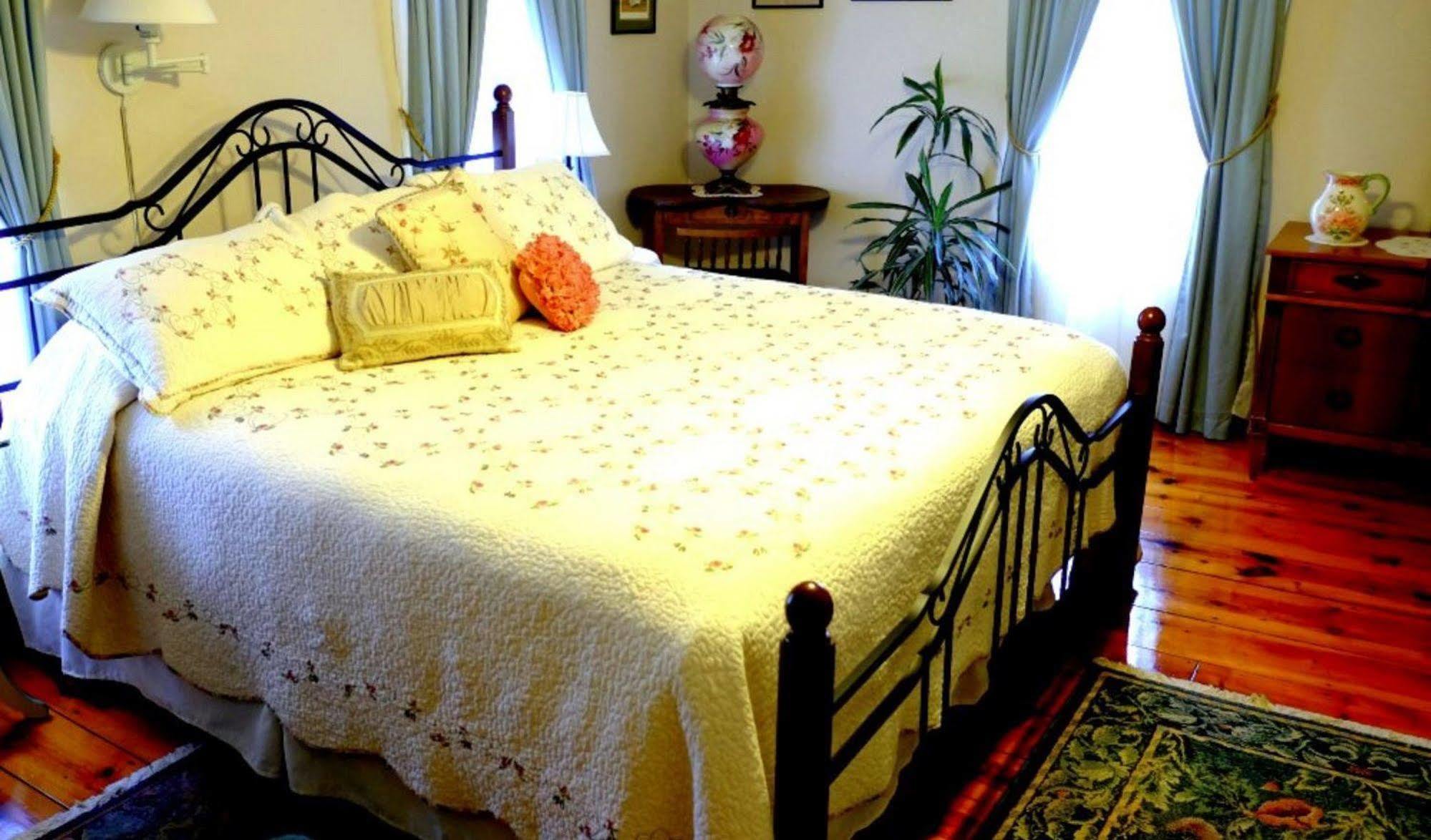 Harrington House Bed and Breakfast Milford Esterno foto